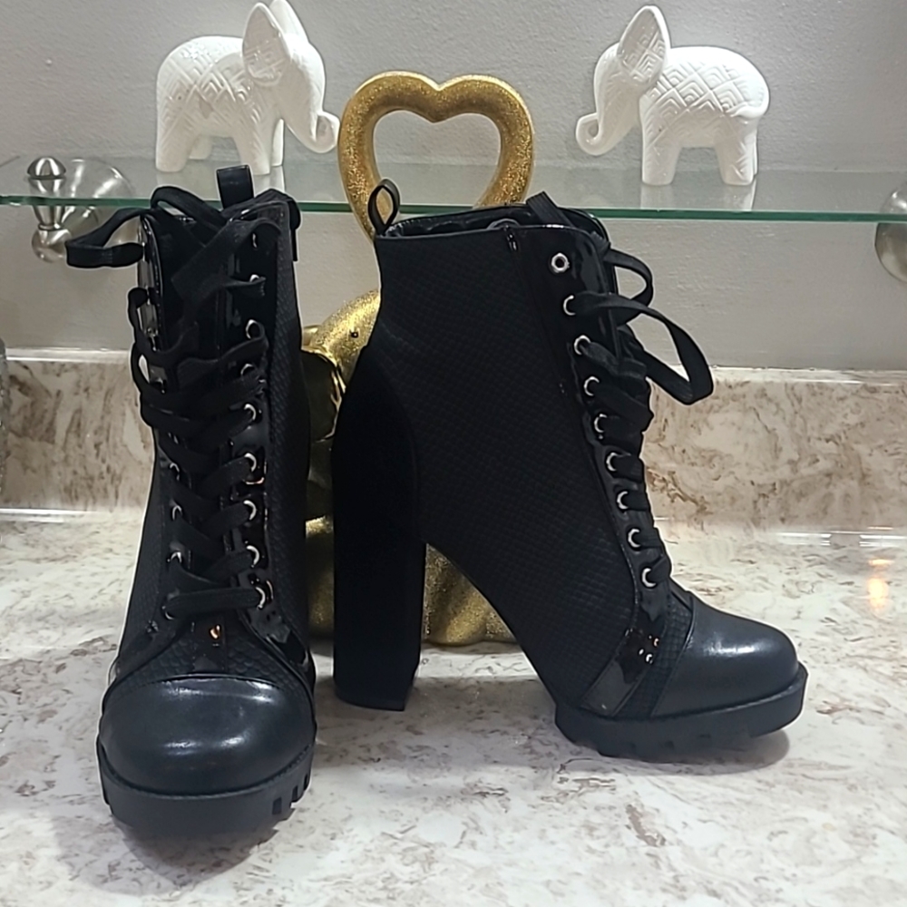 FASHION NOVA BOOTS